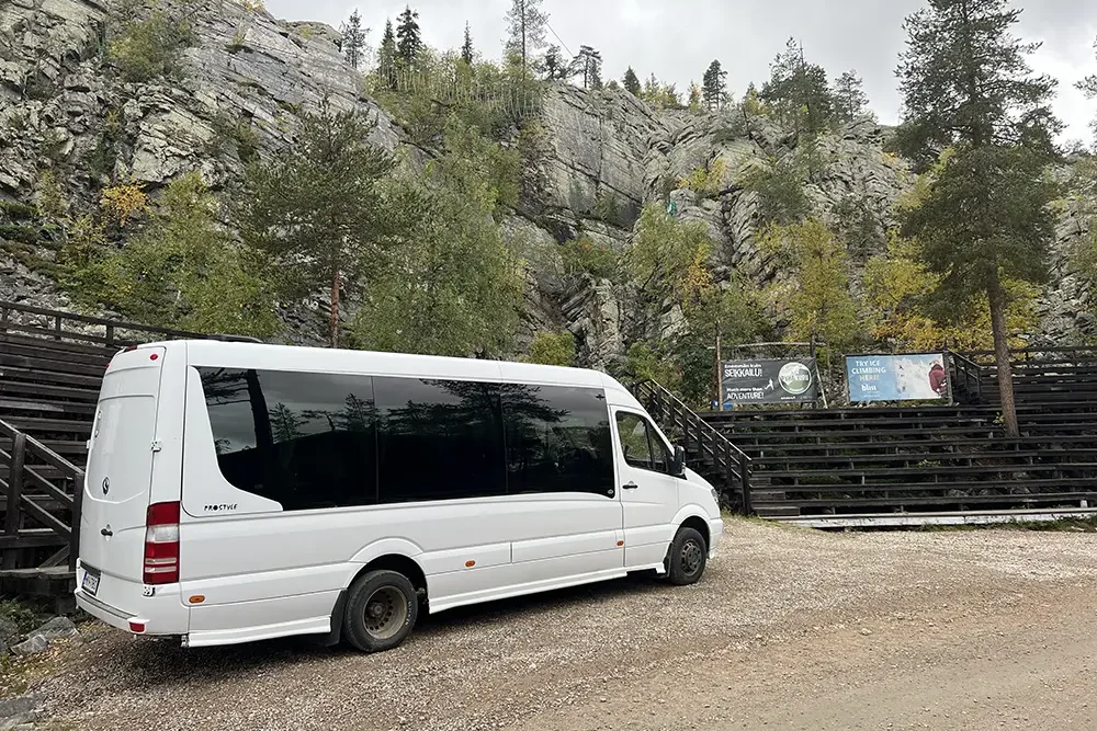 Pyhäkurun seikkailubussi